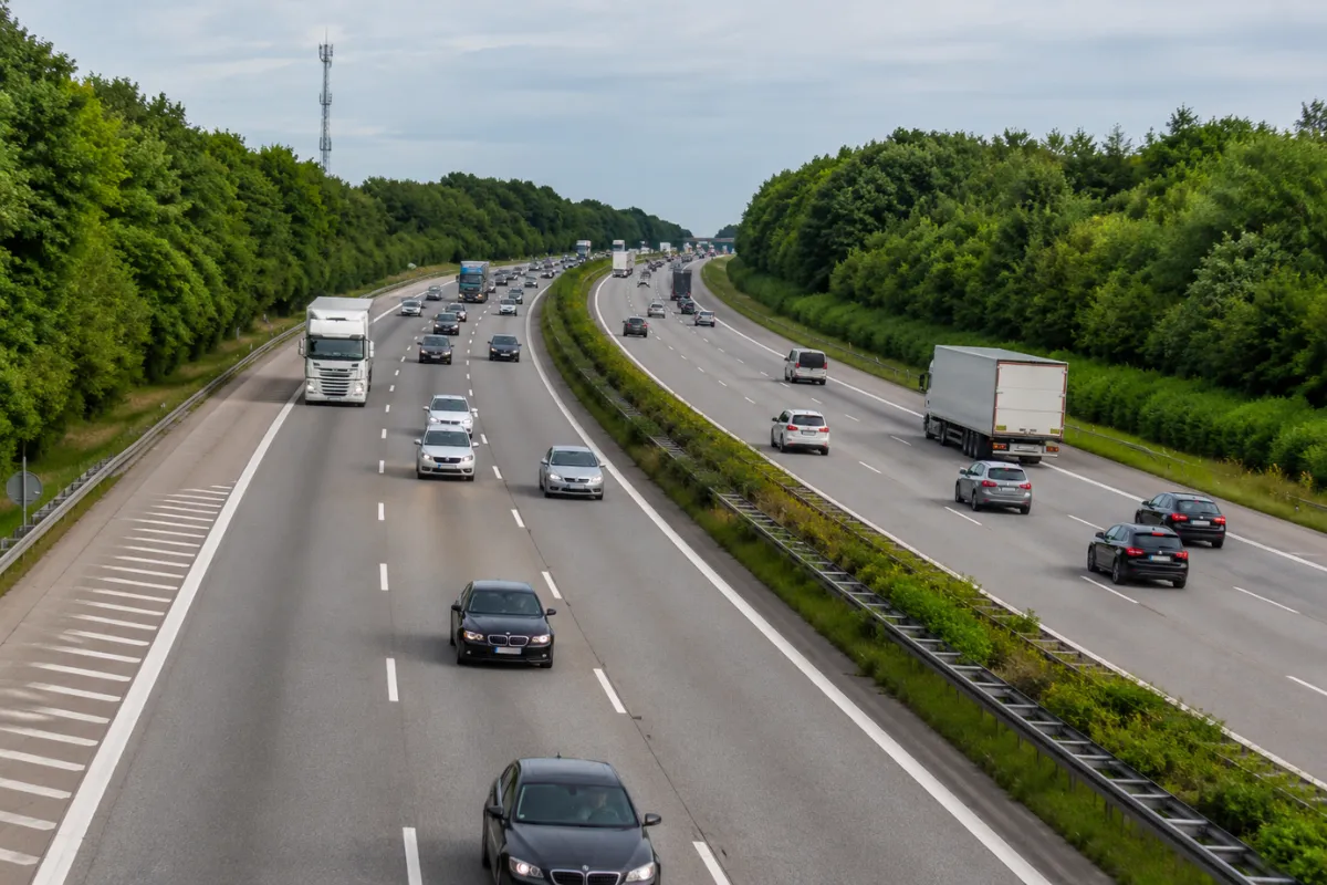 Asfaltarbejde spærrer frakørsler ved Motorvejskryds Aarhus N